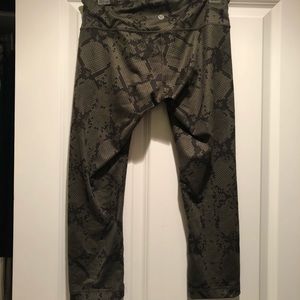 Lulu lemon crop leggings